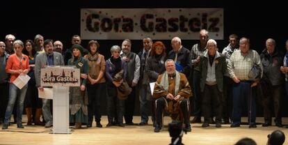 Los impulsores de Gora Gasteiz, en su presentación este miércoles en Vitoria.
