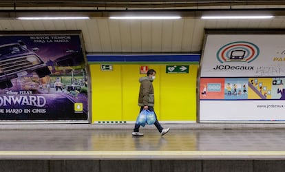 A Metro station in Madrid, where transit authorities reported a 81% drop in passengers during peak hours.