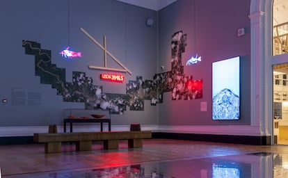 Exposición Atrato, en el Museo Victoria y Alberto South Kensington, en londres, del artista multimedia Juan Covelli.