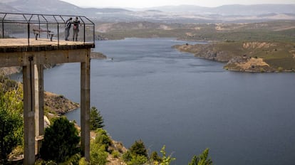 Reservatório de Atazar, com 97% de capacidade no auge do verão europeu.