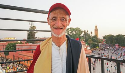The storyteller Mohamed Sghir Erguibi, in the Jemaa el-Fnaa square in Marrakech.

