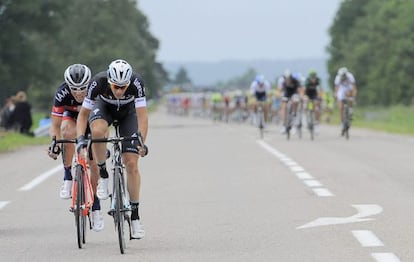 Niki Terpstra y Sylvain Chavanel, al ataque este sábado.