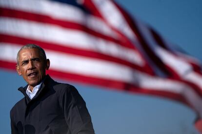 El ex presidente de los Estados Unidos, Barack Obama, habla en un mitin de Get Out the Vote en Atlanta, Georgia. 