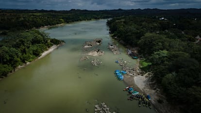 Vista aérea del río Usumacinta en la frontera de México con Guatemala