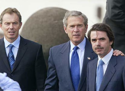Blair, Bush y Aznar, en la cumbre de las Azores