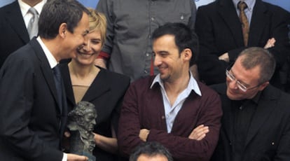 El presidente del Gobierno, José Luis Rodríguez Zapatero, ha recibido en el Palacio de la Moncloa a los premiados del cine español.