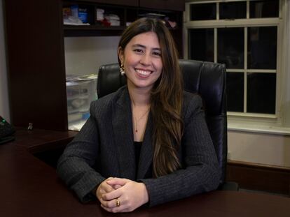Raquel Coronell, en su nueva oficina de directora del periódico de Harvard.