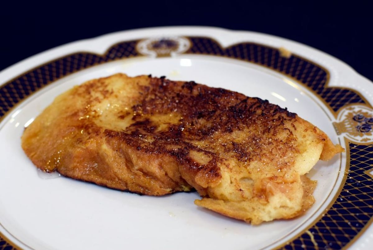 Las mejores torrijas de Madrid este año las hace una pastelera en un puesto de mercado en Vallecas 