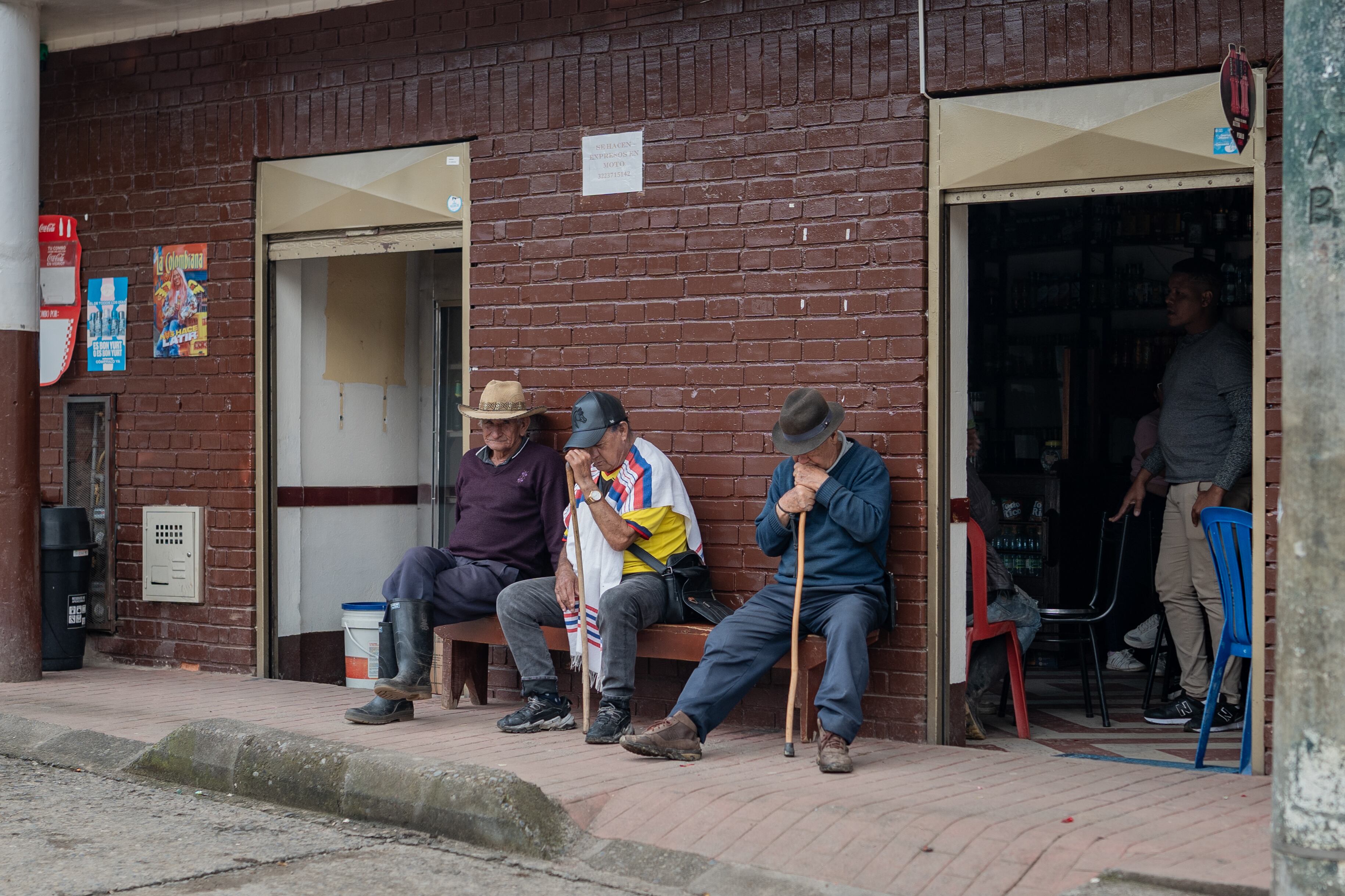 Inhabitants in the municipality of Gutiérrez, Cundinamarca.