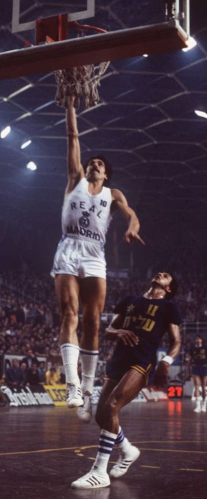 Walter Szczerbiak, en la Copa de Europa ante el Maccabi