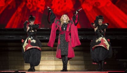 Madonna durante su concierto en la Ciudad de México.