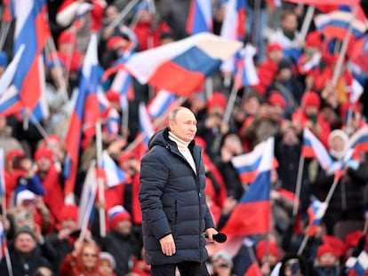 El presidente ruso, Vladímir Putin, durante un evento en el que se celebraba el octavo aniversario de la anexión de Crimea por parte de Rusia, en Moscú, el 18 de marzo.