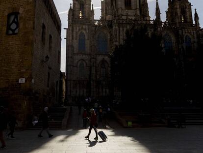 Escassa presència de turistes al centre de Barcelona arran del coronavirus.