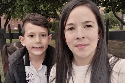 Ana Vergara y su hijo.