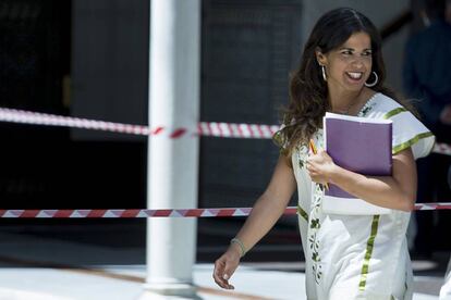 La líder de Podemos Andalucía, Teresa Rodríguez, en el Parlamento andaluz.