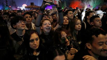 Integrantes del público durante la última edición del festival Estéreo Picnic, en Briceño (Colombia), el 23 de marzo de 2022.