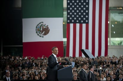 El presidente norteamericano Barack Obama, durante el discurso que ha ofrecido ante un numeroso grupo de j&oacute;venes en el museo de Antropolog&iacute;a de M&eacute;xico.  