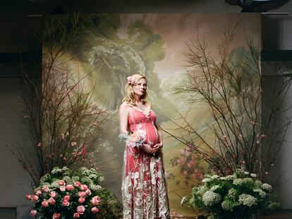 Kirsten Dunst, embarazada de su primer hijo, posando para Rodarte.