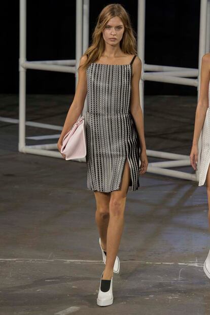 Alexander Wang vuelve a los 90