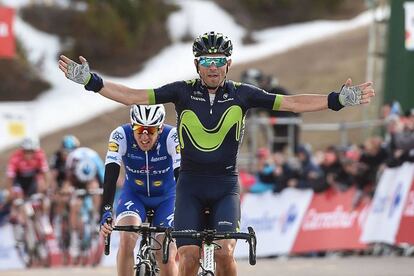 Valverde, ganador en La Molina por delante de Dan Martin.