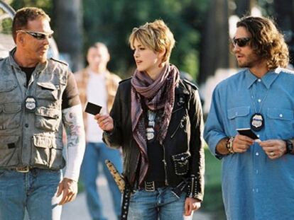 Un fotograma de la película <i>Domino,</i> que interpretan Kiera Knightley, Mickey Rourke (izquierda) y Al Martínez.