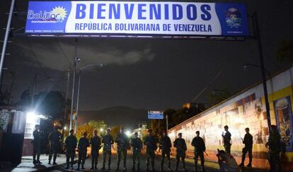 Militares venezuelanos, na fronteira com a Colômbia.