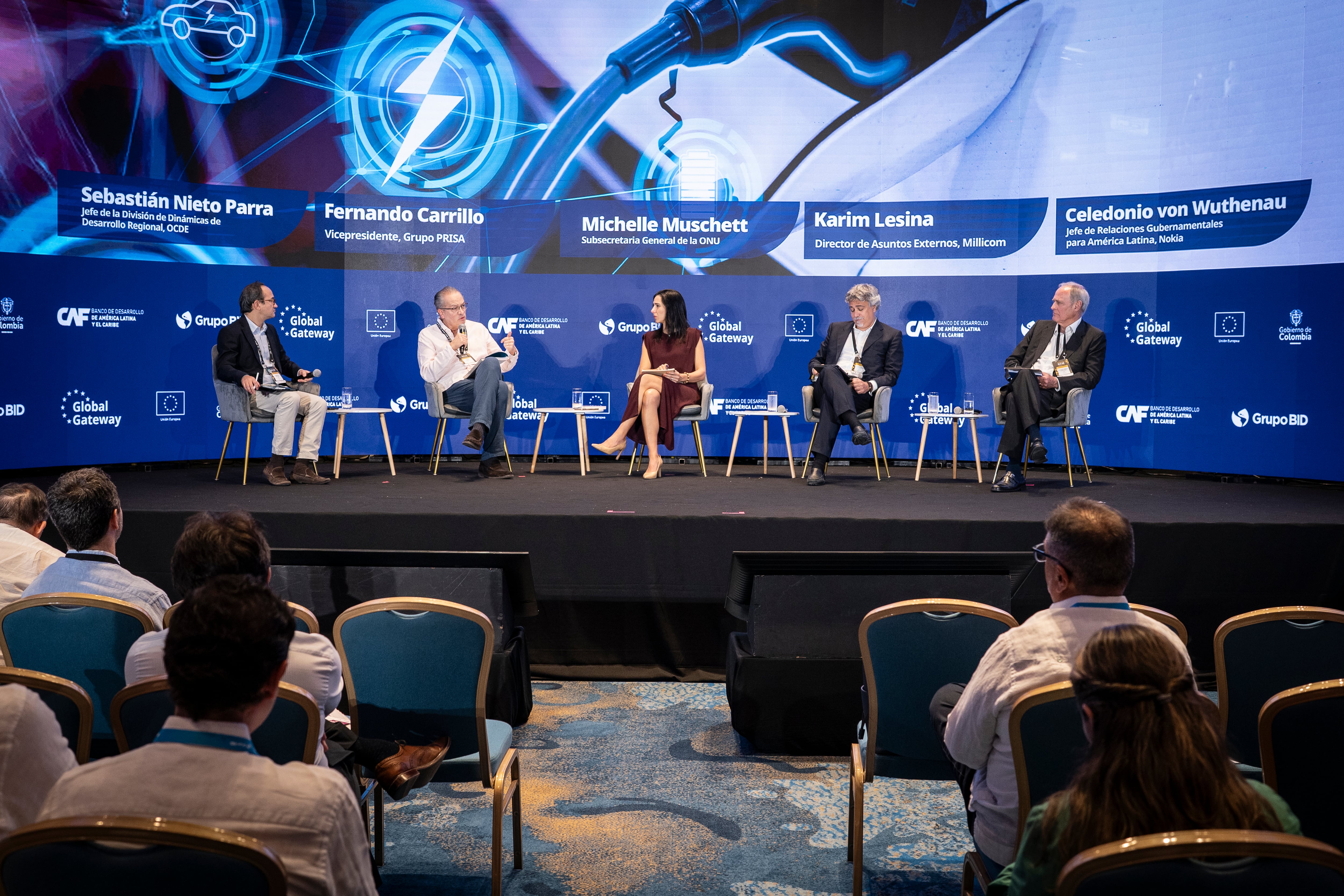 El debate sobre infraestructura digital en América Latina aterriza en una conversación sobre democracia