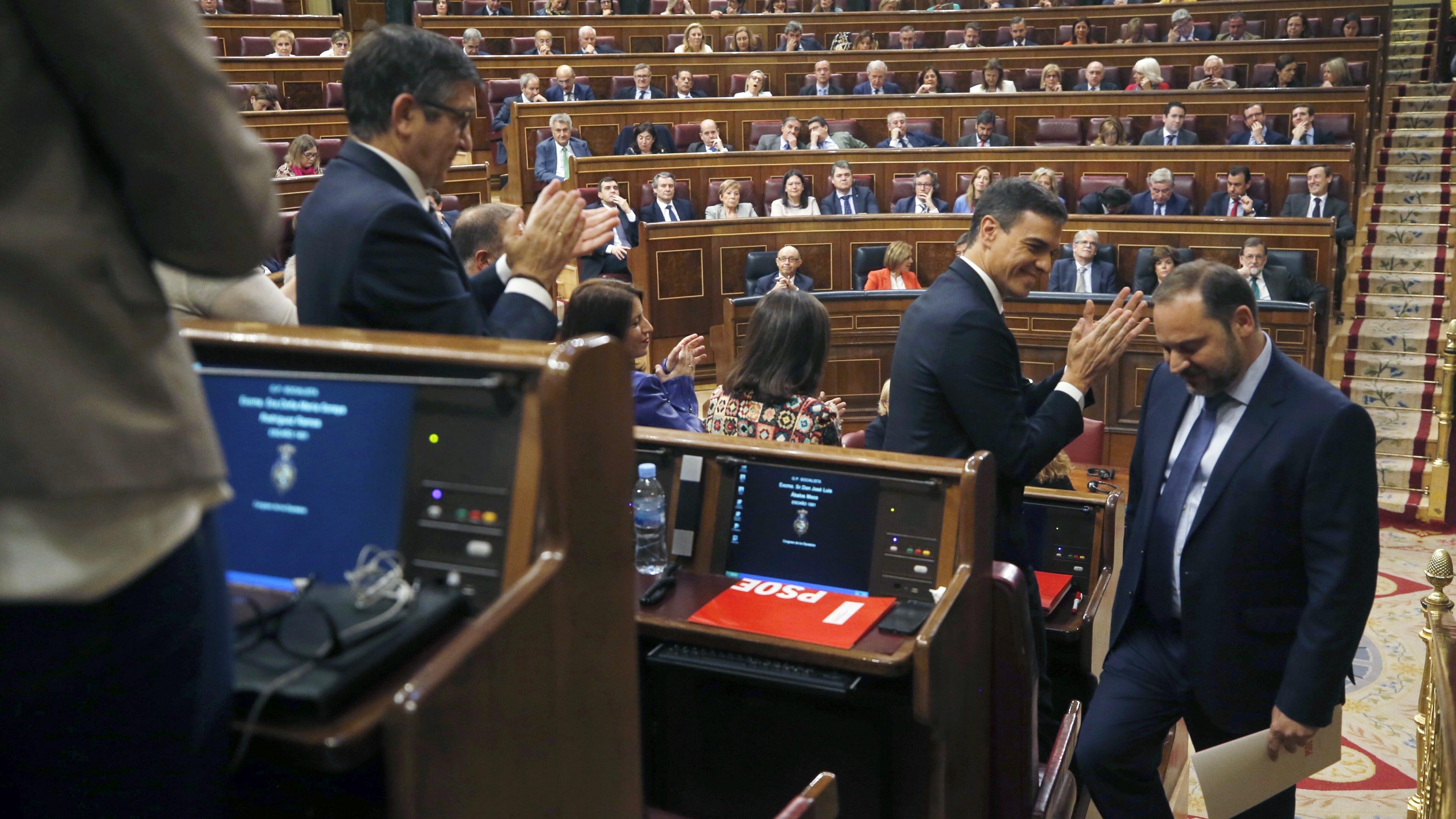 Ábalos contra Ábalos: las contradicciones lo abocan a un callejón judicial sin salida