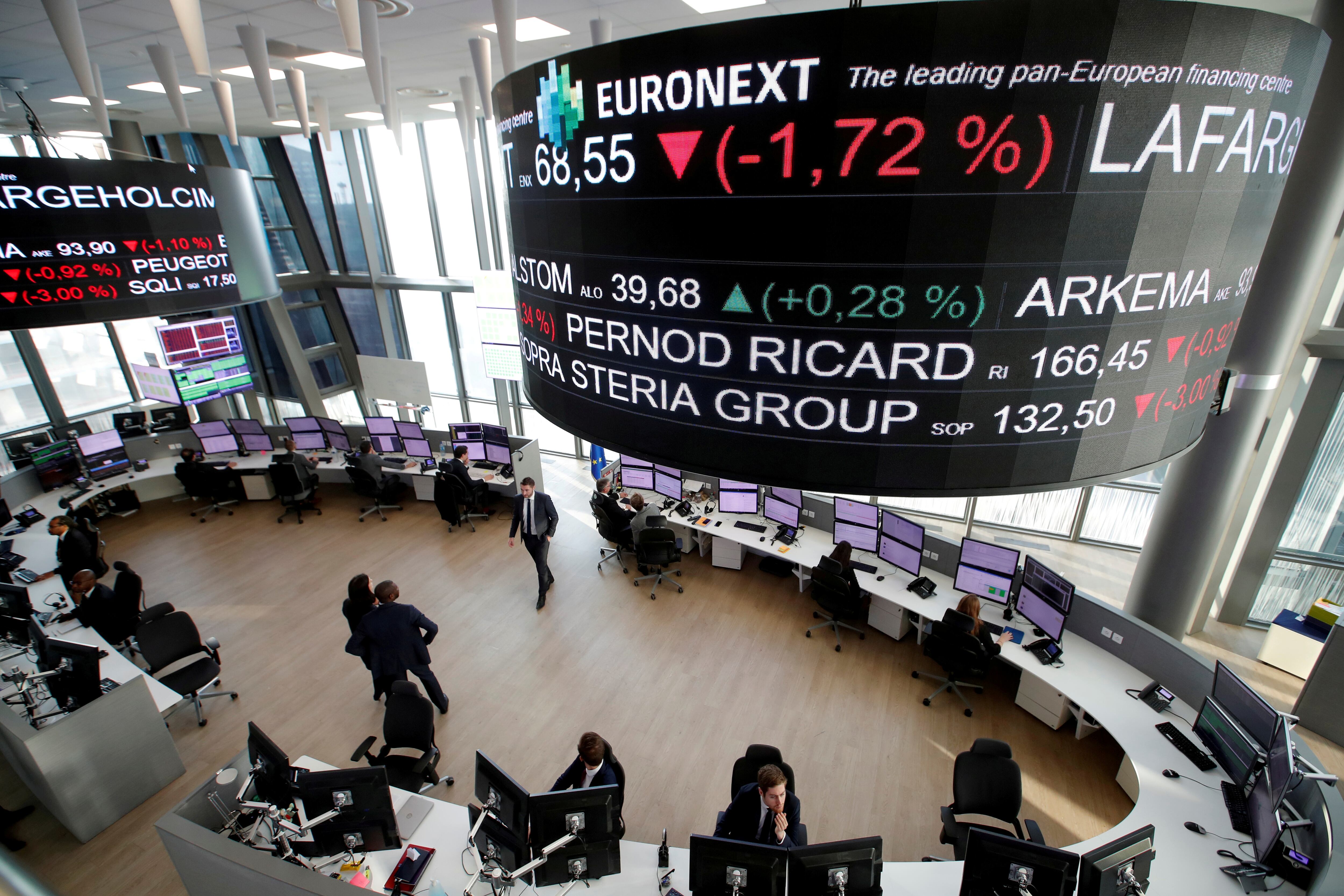 La Bolsa francesa pierde su ‘grandeur’ asediada por los fondos bajistas