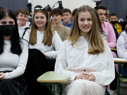 Leonor de Borbón en la jornada "Disfruta de internet con seguridad', celebrada en el instituto de Educación Secundaria Julio Verne de Leganés este miércoles.