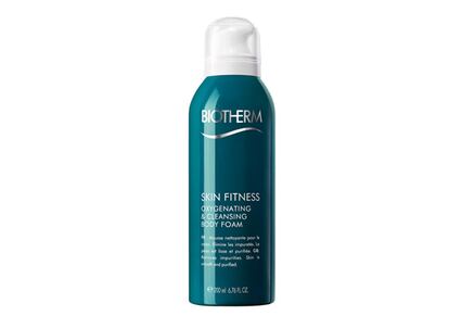 Alma olímpica.
Tras hacer ejercicio, nada como una buena ducha. Y no de cualquier manera: hace falta asegurarse de eliminar por completo los restos de sales y bacterias del sudor para que los poros no se obstruyan. Skin Fitness Purifying & Cleansing Body Foam, de Biotherm es una limpiadora corporal en suave espuma con alga espirulina y alfahidroxiácidos con acción détox.