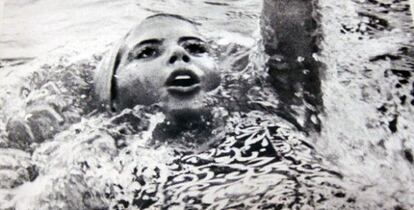 Maria Paz Corominas, en la piscina