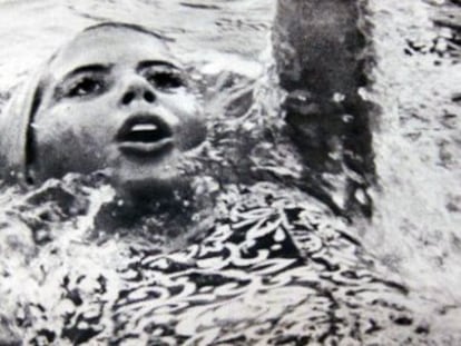 Maria Paz Corominas, en la piscina