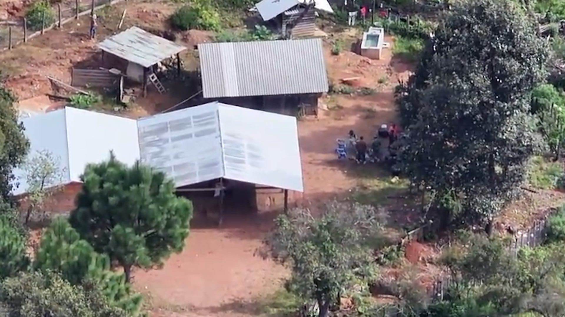 Los videos que muestran los últimos minutos de los siete campesinos desaparecidos de Guerrero