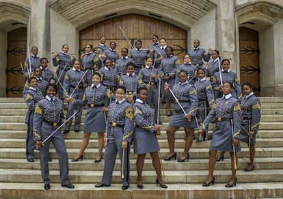 Las cadetes afroamericanas de la clase 2019 posan en la Academia Militar  de West Point, Nueva York. 