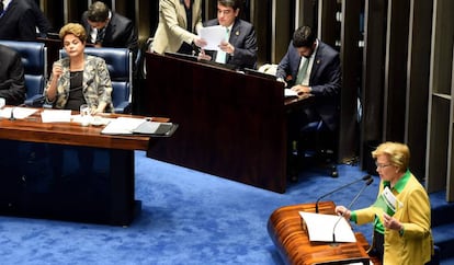 Senadora Ana Amélia questiona Dilma no Senado.