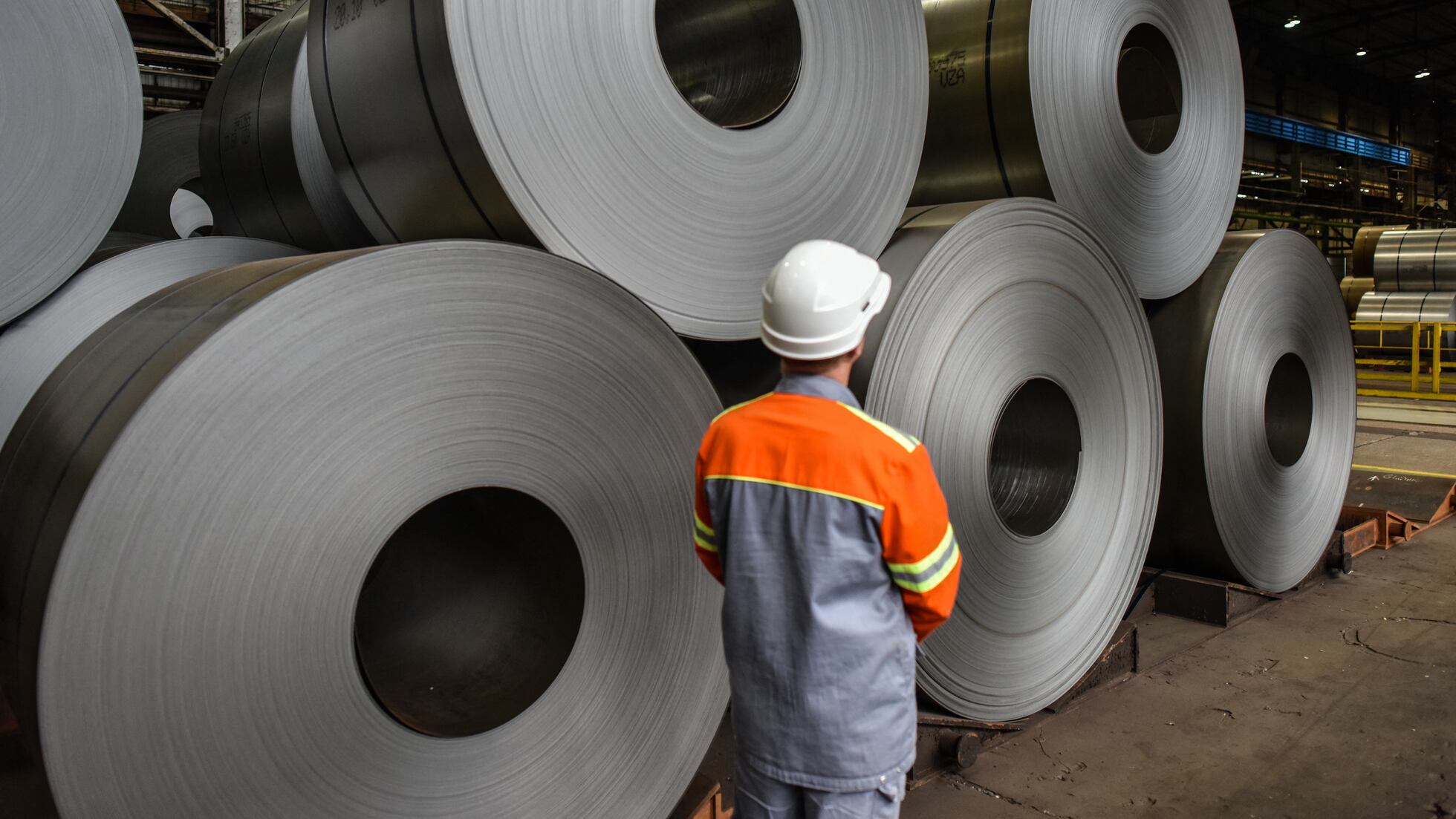 La guerra entre los señores del acero se recrudece | Negocios | EL PAÍS