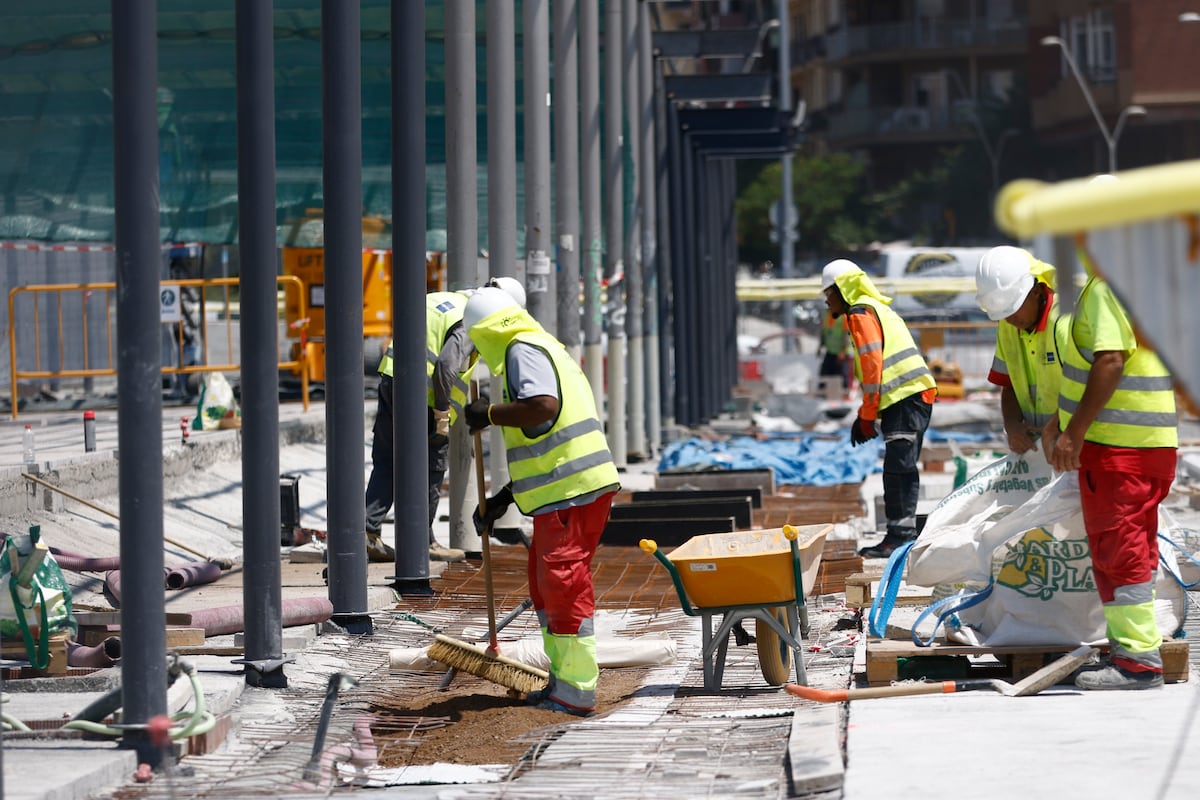 Spain's Construction Sector Deaths Rise Despite Overall Decline