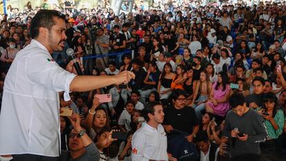 Jorge Álvarez Máynez habla durante su visita a la Universidad Autónoma Metropolitana, plantel Xochimilco (Ciudad de México), este 25 de abril.