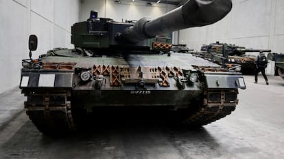 Tanque 'Leopard 2' de Rheinmetall en la planta alemana de Unterluess.