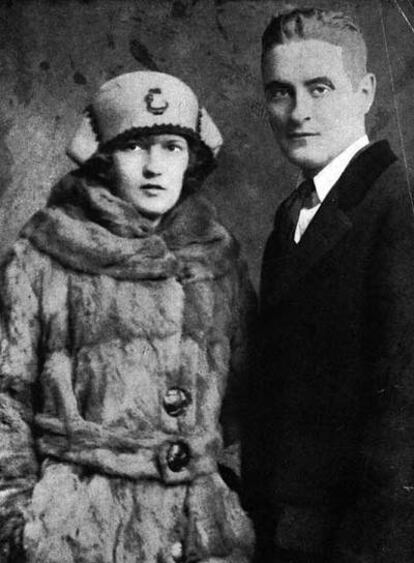 El escritor Francis Scott Fitzgerald, con su esposa, Zelda.