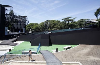 El escenario instalado en los Jardines de Sabatini. 