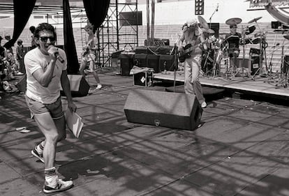 El cantante ensaya para los conciertos de Rock y Amor, en 1980.