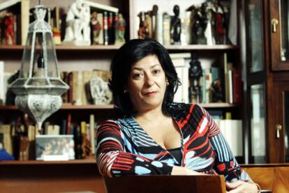 La escritora Almudena Grandes, fotografiada esta semana en su casa de Madrid.