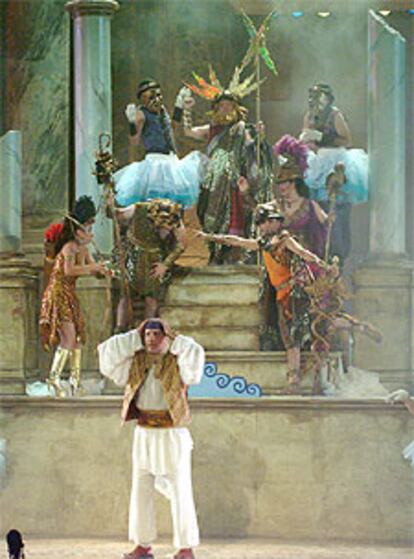 Joaquín Kremel, en una escena de <i>La paz</i> en el Festival de Mérida.