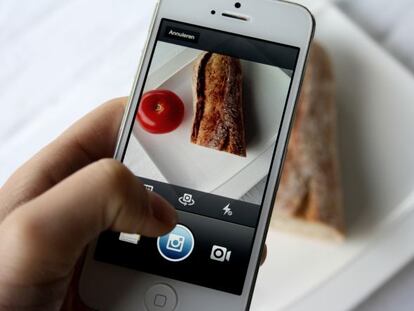 Fotografiar tu comida y subirla a las redes sociales puede acarrearte una multa