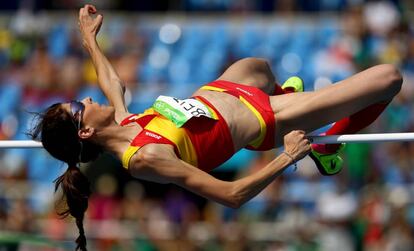 La saltadora Ruth Beitia, durante la competición clasificatoria.