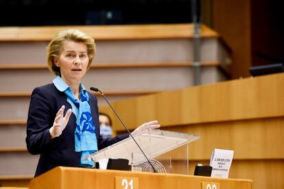 La presidenta de la Comisión Europea, Ursula von der Leyen, este miércoles en la sede del Parlamento Europeo en Bruselas.
