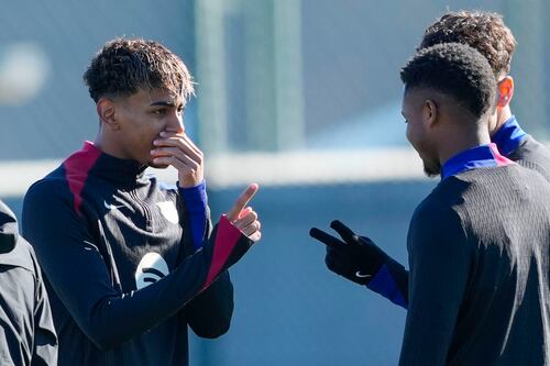 Sevilla - Barcelona en directo | De Jong e Iñigo MartÃnez vuelven al once azulgrana
