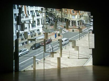 La esquina de las calles Braque y Picasso (2009), de Michael Snow.